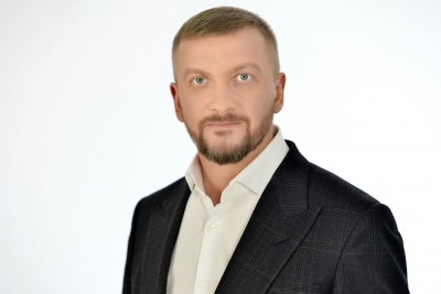 Як внутрішньо  переміщені особи можуть отримати доступ до безкоштовних медичних послуг? Консультує Міністр юстиції України Павло Петренко