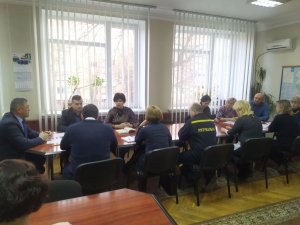 13 січня голова Фастівської РДА Василь Кравченко провів оперативну нараду з керівниками структурних підрозділів адміністрації, установ та організацій району.