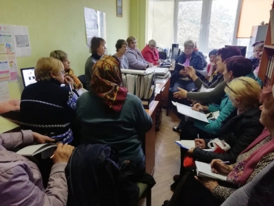 09 жовтня директор територіального центру соціального обслуговування (надання соціальних послуг) Людмила Воровська провела семінар &ndash; нараду з соціальними робітниками.