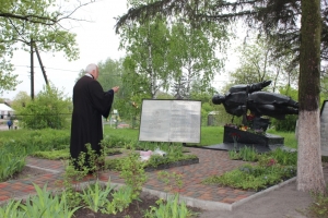 8 травня в с. Веприк Фастівського району відбувся урочистий мітинг до Дня пам'яті та примирення і 74-ї річниці Перемоги у Другій світовій війні.