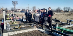 19 лютого напередодні 4-ї річниці з дня загибелі учасника АТО Назаренка Яна Франтасійовича вшанували пам'ять про нього та поклали квіти до його могили.