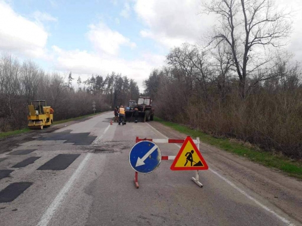 Продовжуються роботи на автомобільній дорозі&nbsp; Р-04 Фастів-Митниця-Обухів-Ржищів-Канів.