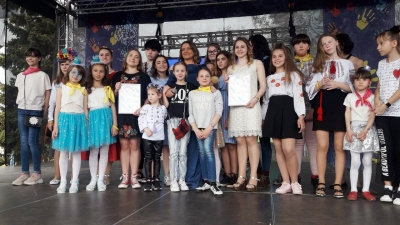 16 травня дітей-вихованців будинків сімейного типу та прийомних сімей було запрошено на фестиваль "Мама+я".