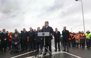 Наша дорога є символом наших змін &ndash; Президент взяв участь у відкритті новозбудованої дороги в обхід міста Рені і відремонтованої дороги М15