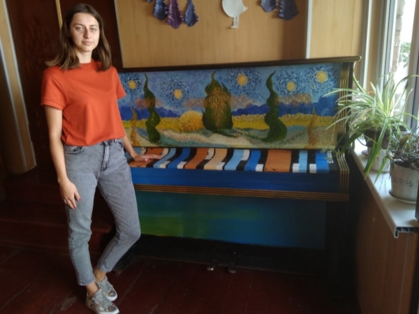 І знову осінь привітала і запросила всіх учнів та викладачів на зустріч з мистецтвом.