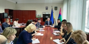 09 грудня&nbsp;голова Фастівської РДА Василь Кравченко провів оперативну нараду з керівниками структурних підрозділів адміністрації,&nbsp; установ та організацій району.